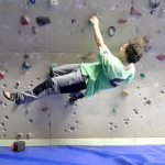 Klettertechnik: Eindrehen im Überhang